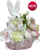 Easter Flower&Toy arrangemnet